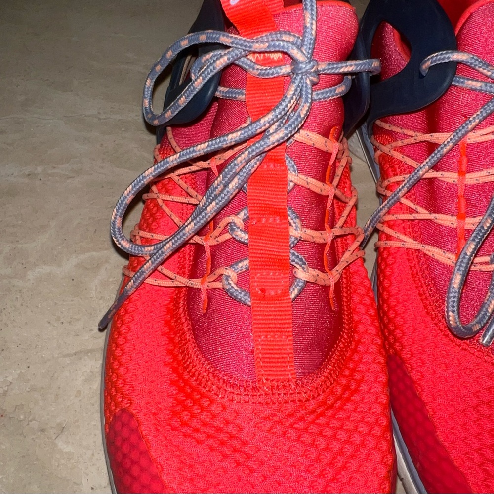 Nike Free Viritous Sneakers - Bright Crimson - Size 7.5